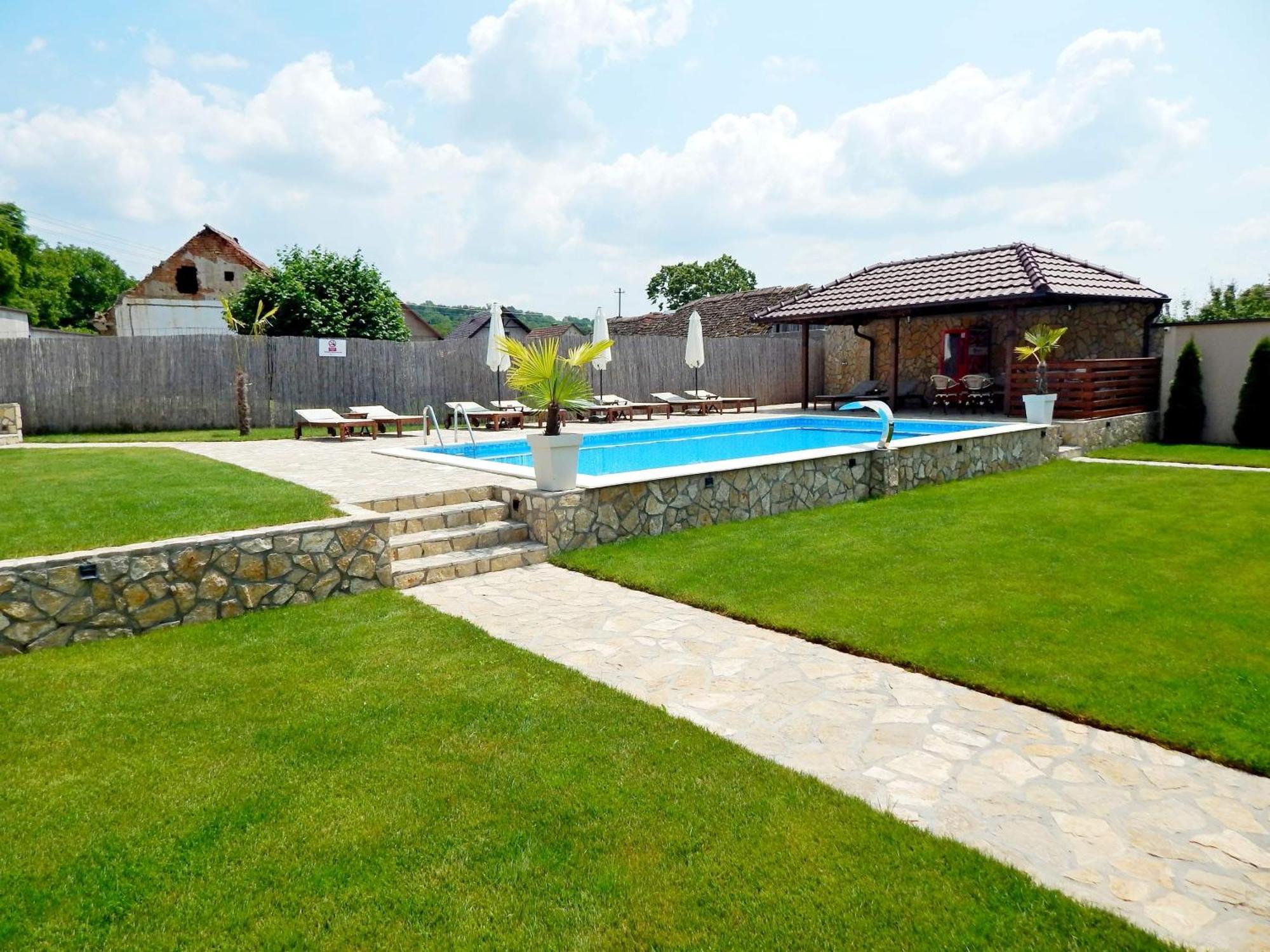 Aqualux Apartments Vrdnik Exterior foto
